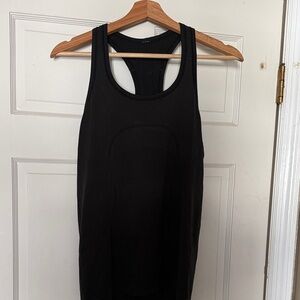 Lululemon women’s Black swiftly tech Racerback Tank Top
